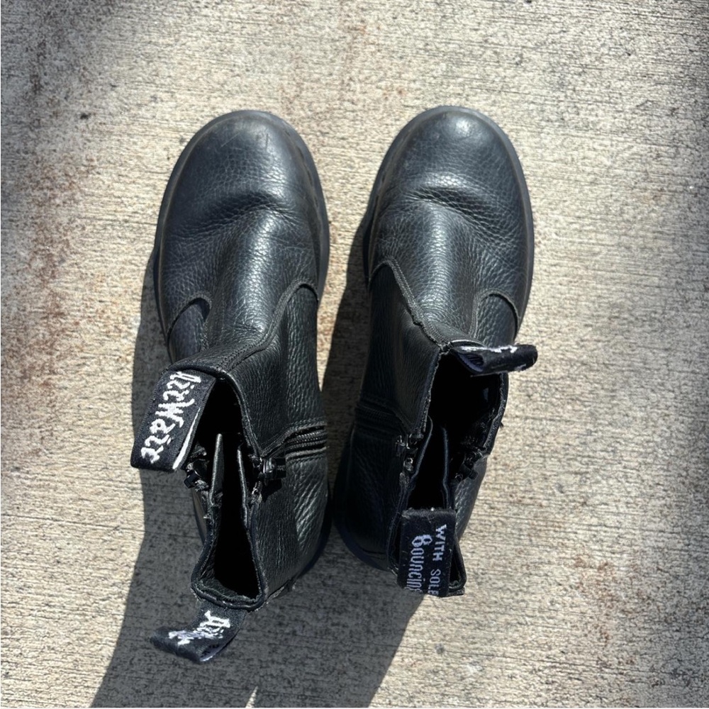 Size 7W doc martens black leather